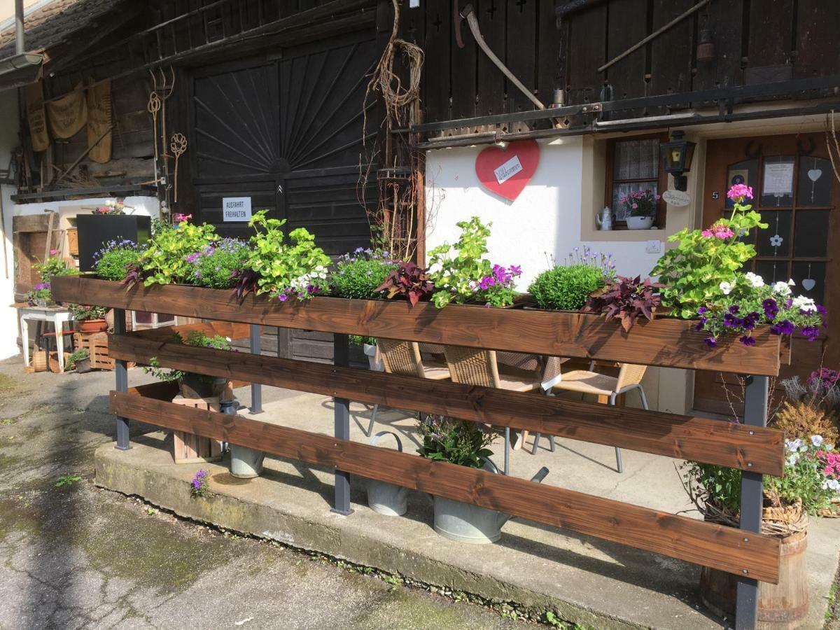 Pension Chesselberg Buckten Bagian luar foto